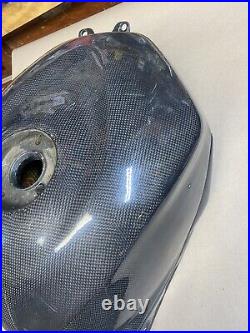05 06 Suzuki GSXR 1000 CARBON FIBER Gas Fuel Tank Petrol Damaged #0161