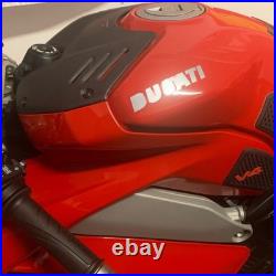 100% Carbon fiber Tank Battery Cover Guard For Ducati Streetfighter V4 V4S 20-22