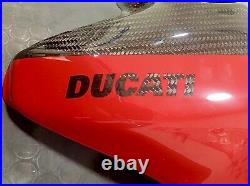 Ducati Panigale V4 / StreetFighter V4 Fuel Tank Cover Carbon Fiber Painted