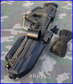 Savage Combat Halo MA40 Assault Rifle Black/Blue Tippmann A5 Paintball Marker Savage Combat Halo MA40 Assault Rifle Black/Blue Tippmann A5 Paintball Marker